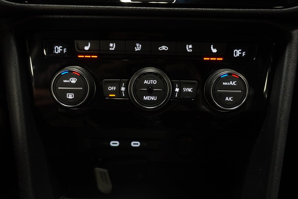2023 Volkswagen Taos 1.5T SEL