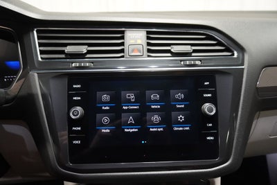 2023 Volkswagen Tiguan 2.0T SE
