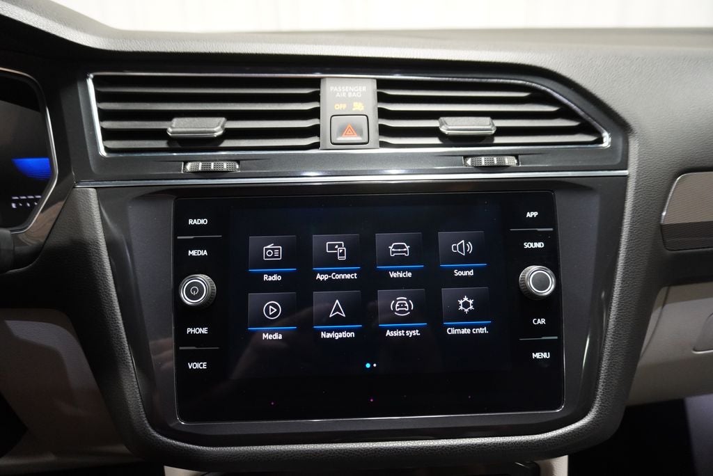 2023 Volkswagen Tiguan 2.0T SE