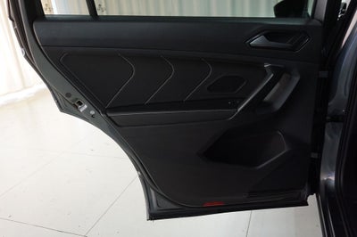 2023 Volkswagen Tiguan 2.0T SEL R-Line