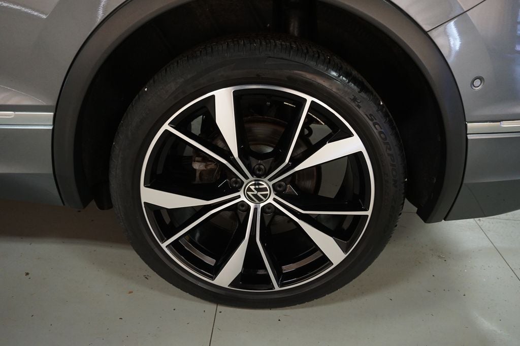 2023 Volkswagen Tiguan 2.0T SEL R-Line