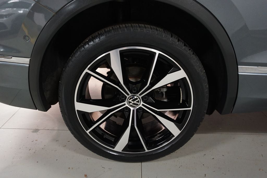 2023 Volkswagen Tiguan 2.0T SEL R-Line