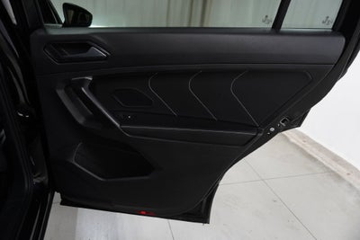 2024 Volkswagen Tiguan 2.0T SEL R-Line