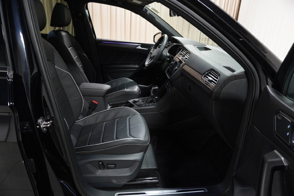 2024 Volkswagen Tiguan 2.0T SEL R-Line