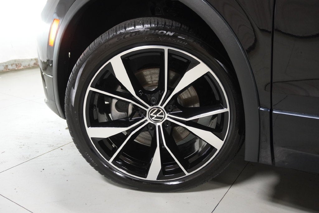 2024 Volkswagen Tiguan 2.0T SEL R-Line
