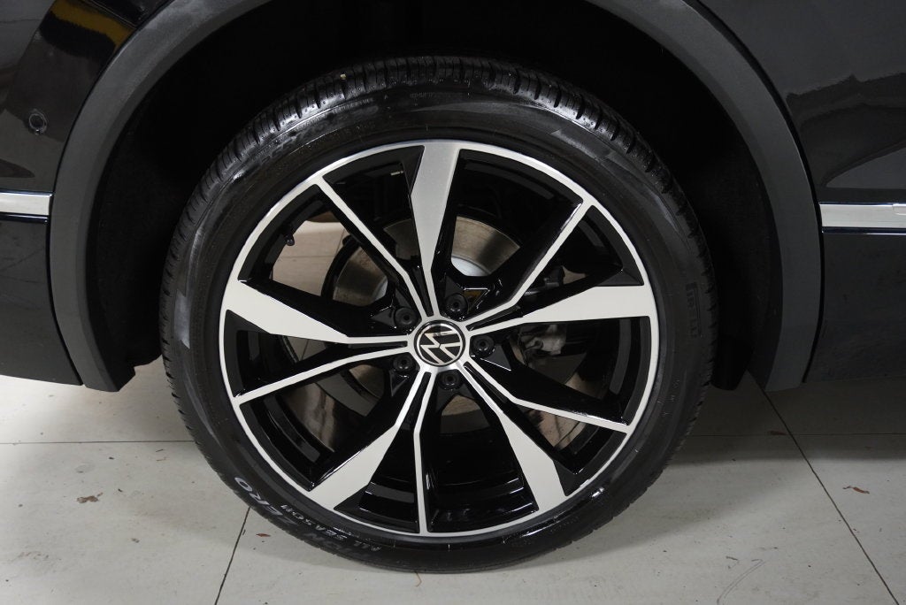 2024 Volkswagen Tiguan 2.0T SEL R-Line