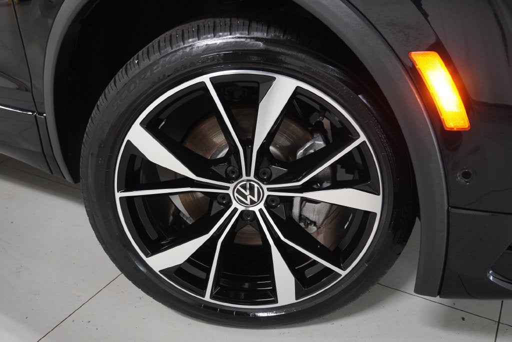 2024 Volkswagen Tiguan 2.0T SEL R-Line