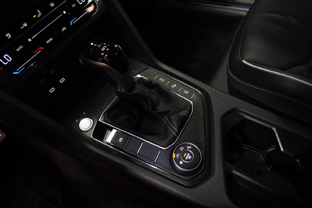 2022 Volkswagen Tiguan 2.0T SEL R-Line