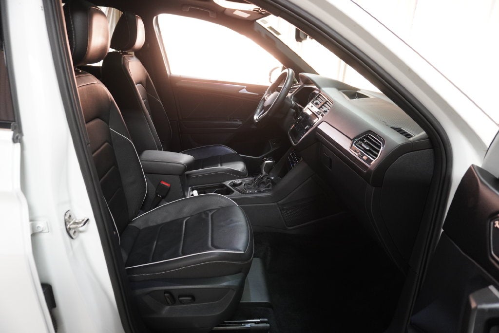 2022 Volkswagen Tiguan 2.0T SEL R-Line