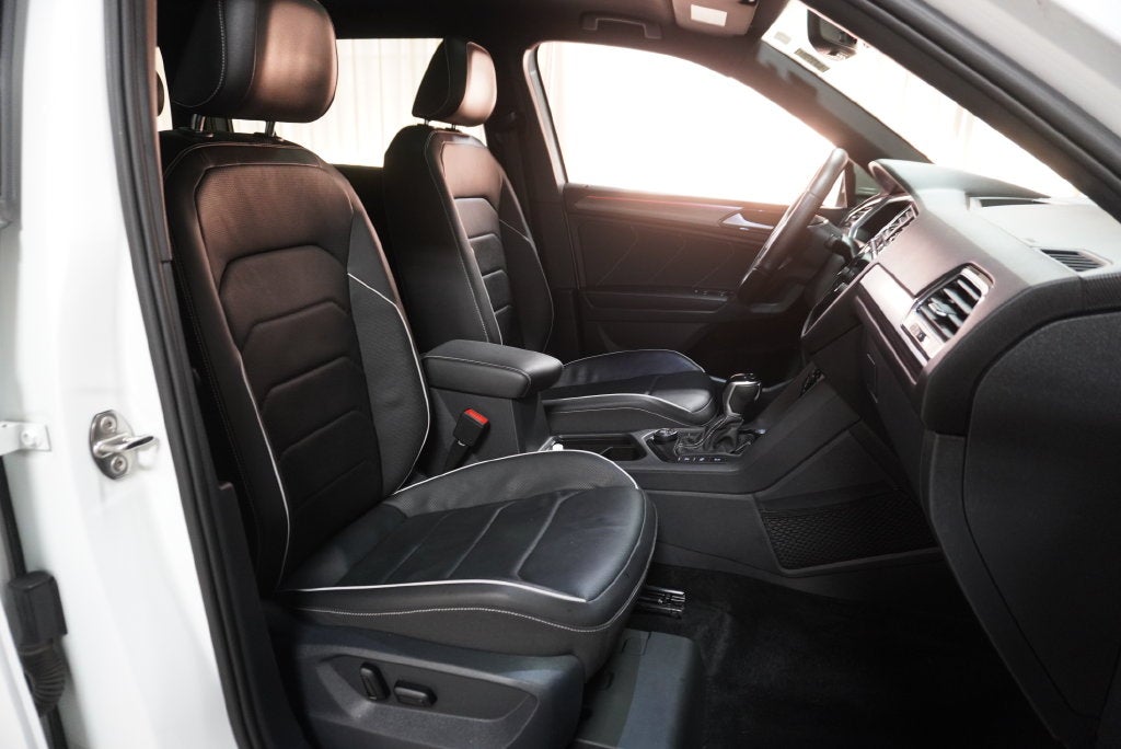 2022 Volkswagen Tiguan 2.0T SEL R-Line