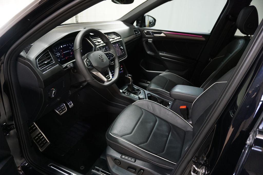 2022 Volkswagen Tiguan 2.0T SEL R-Line