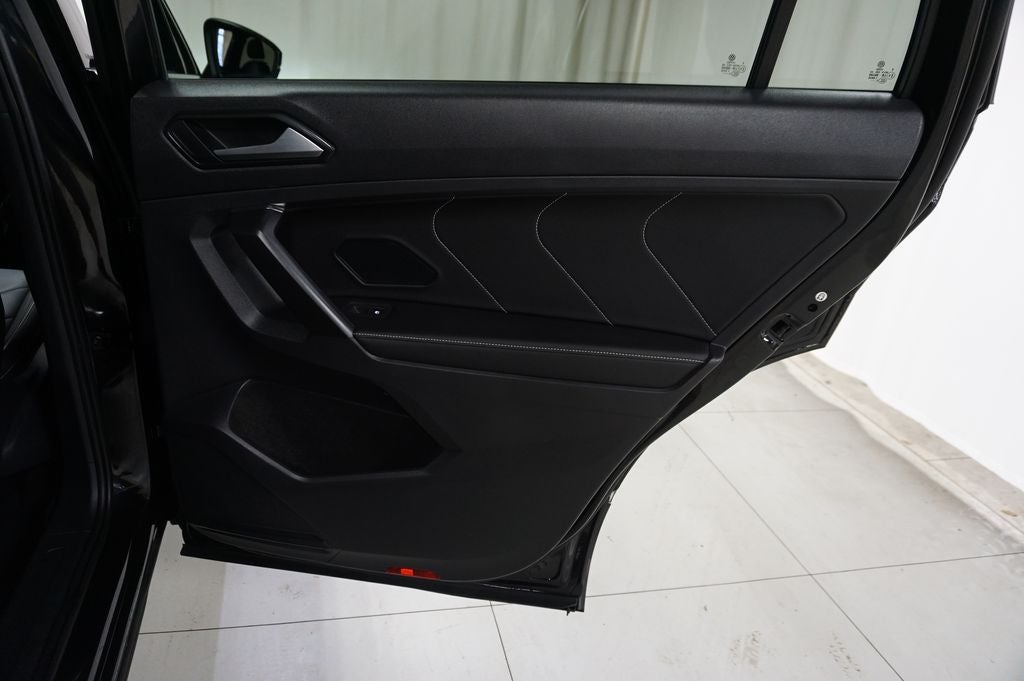 2022 Volkswagen Tiguan 2.0T SEL R-Line