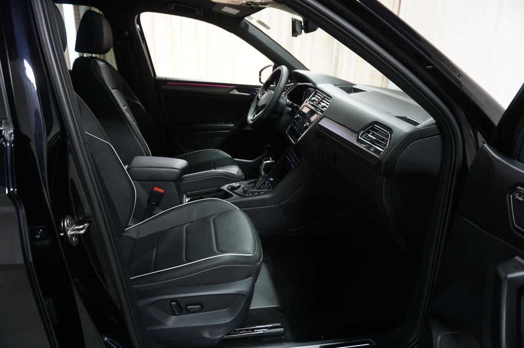 2022 Volkswagen Tiguan 2.0T SEL R-Line