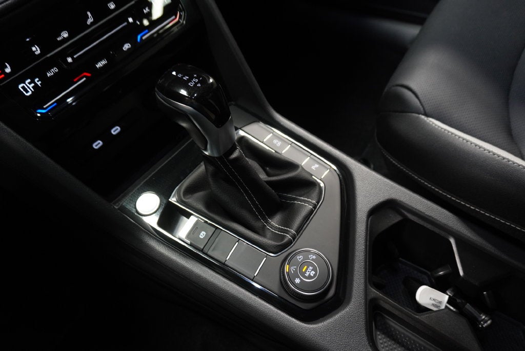 2025 Volkswagen Taos 1.5T SEL