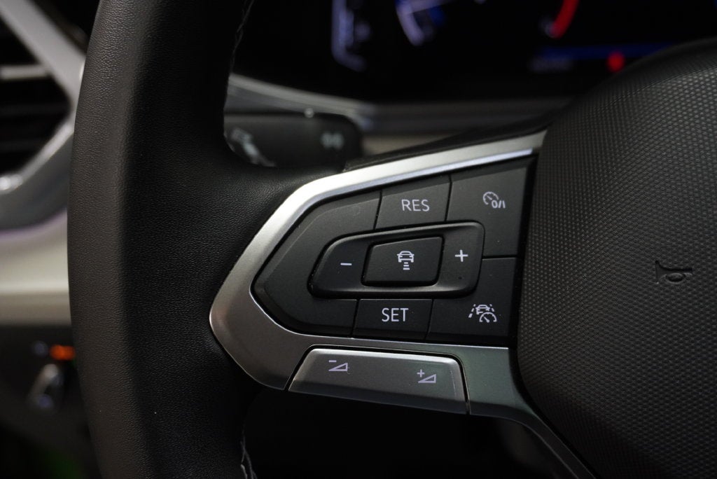 2025 Volkswagen Taos 1.5T SEL