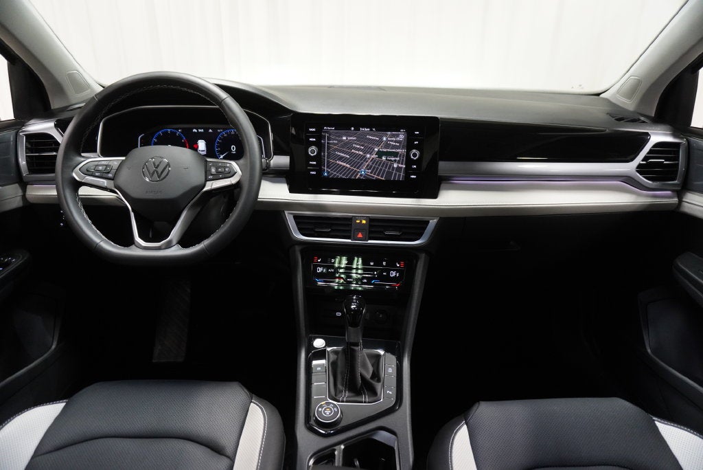 2025 Volkswagen Taos 1.5T SEL