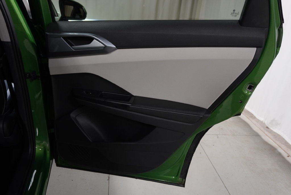 2025 Volkswagen Taos 1.5T SEL