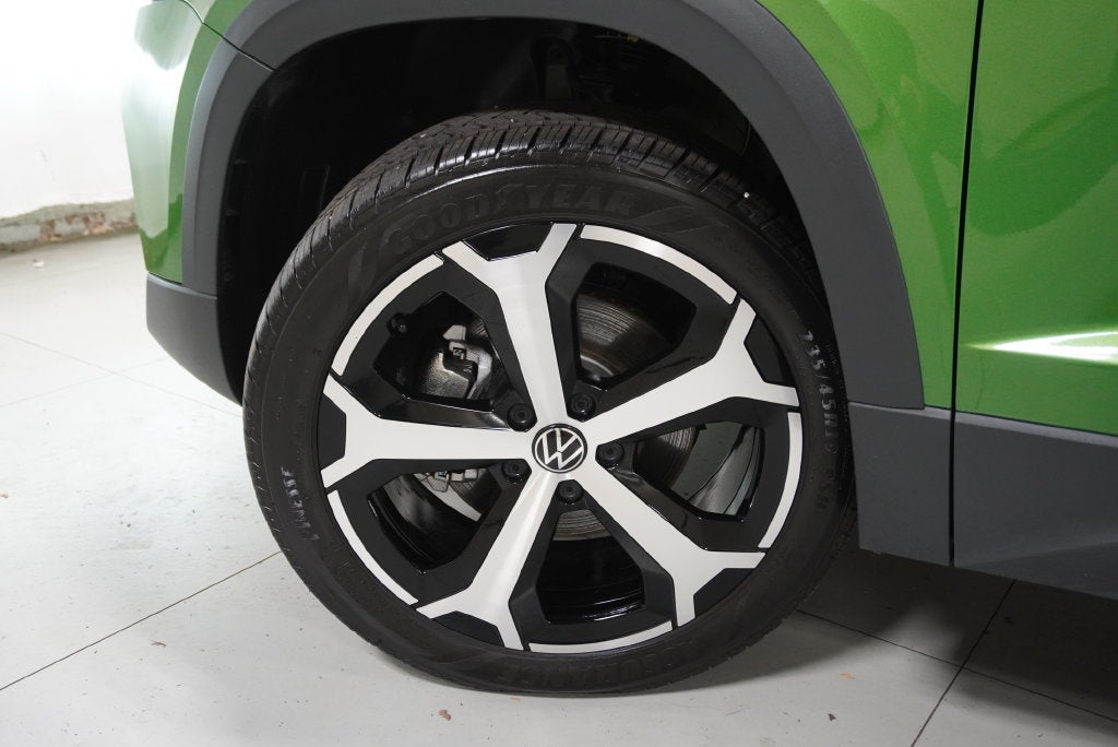 2025 Volkswagen Taos 1.5T SEL