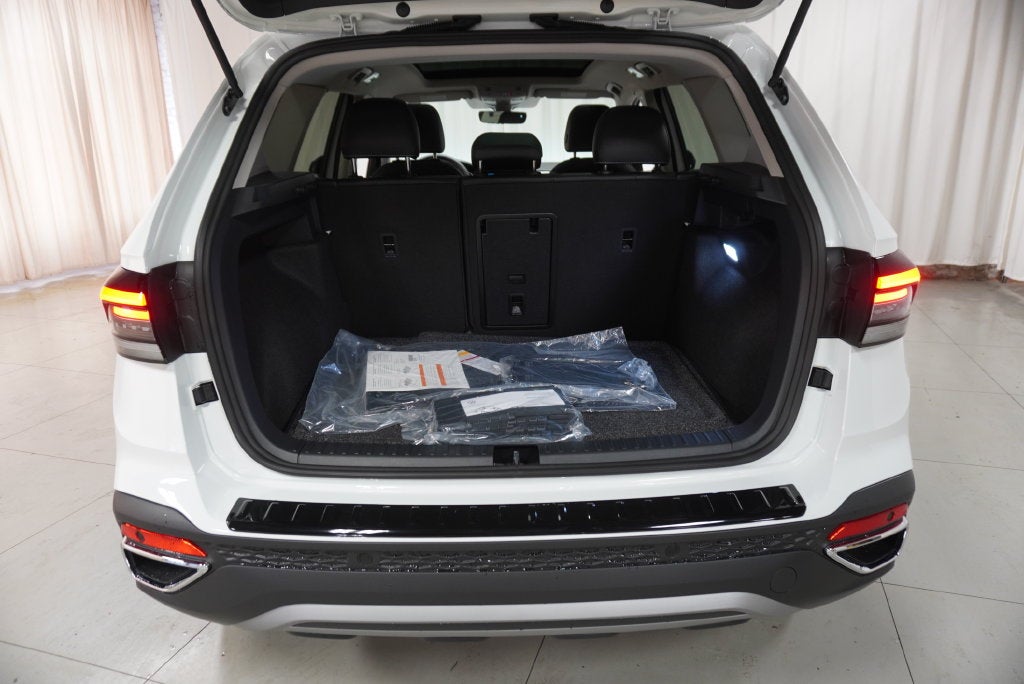 2027 Volkswagen Taos 1.5T SEL