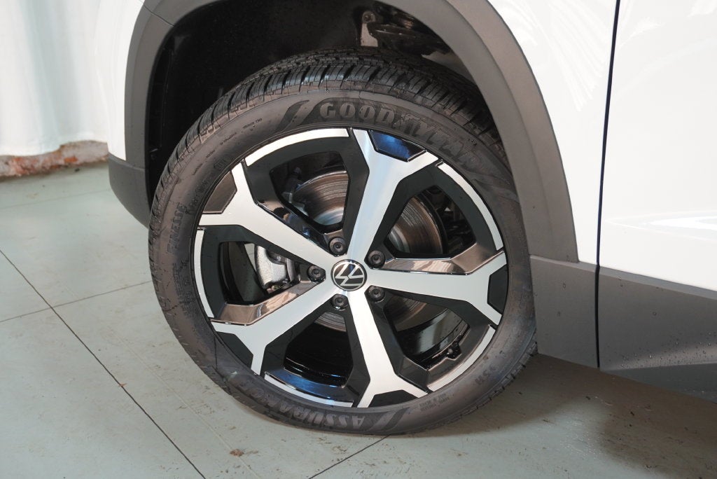 2027 Volkswagen Taos 1.5T SEL