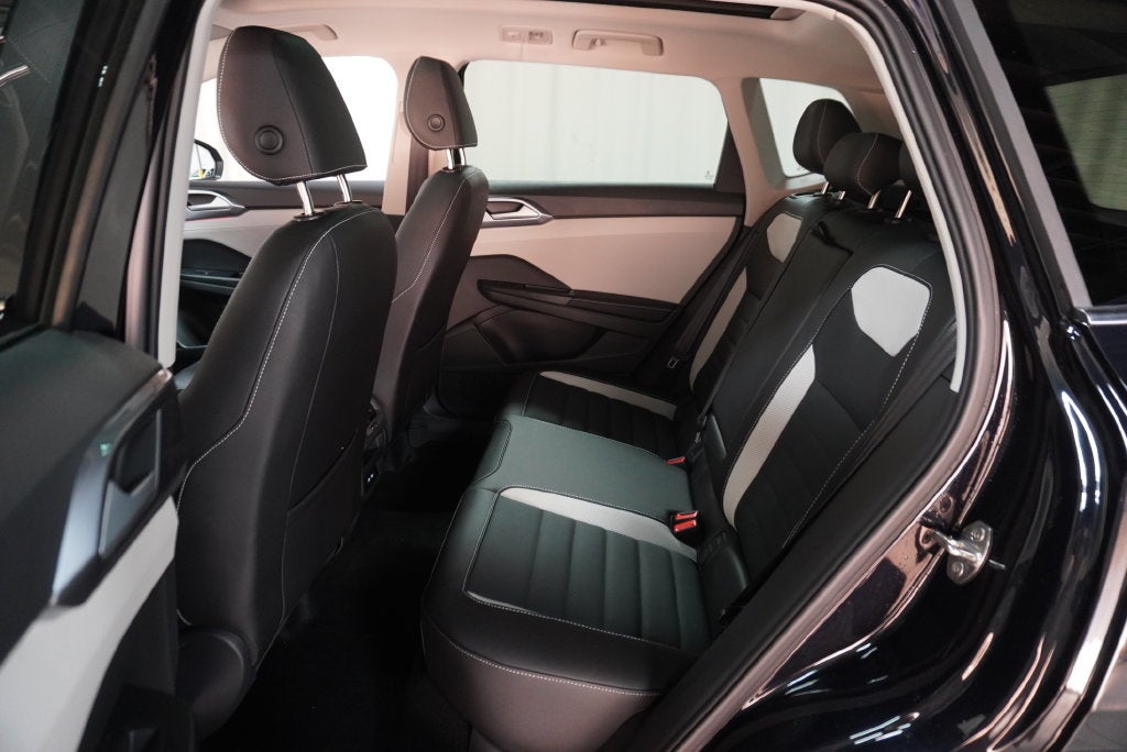 2027 Volkswagen Taos 1.5T SEL