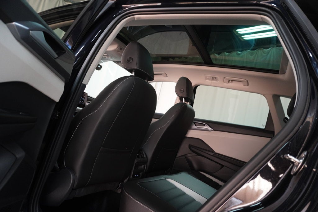 2027 Volkswagen Taos 1.5T SEL