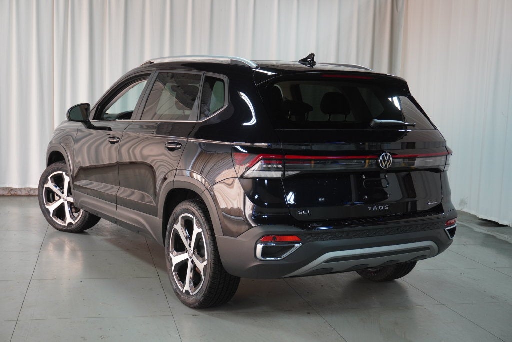 2027 Volkswagen Taos 1.5T SEL