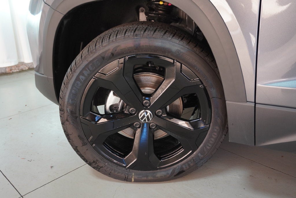 2027 Volkswagen Taos 1.5T SEL