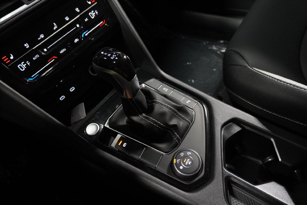 2027 Volkswagen Taos 1.5T SEL