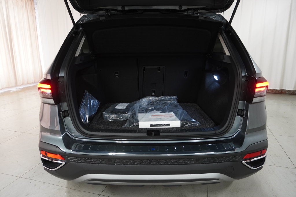 2027 Volkswagen Taos 1.5T SEL