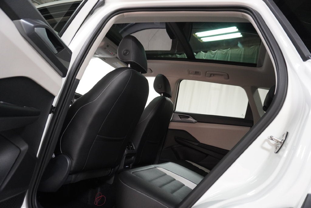 2027 Volkswagen Taos 1.5T SEL