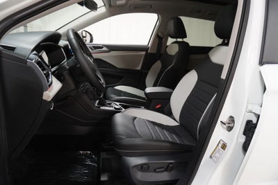 2027 Volkswagen Taos 1.5T SEL