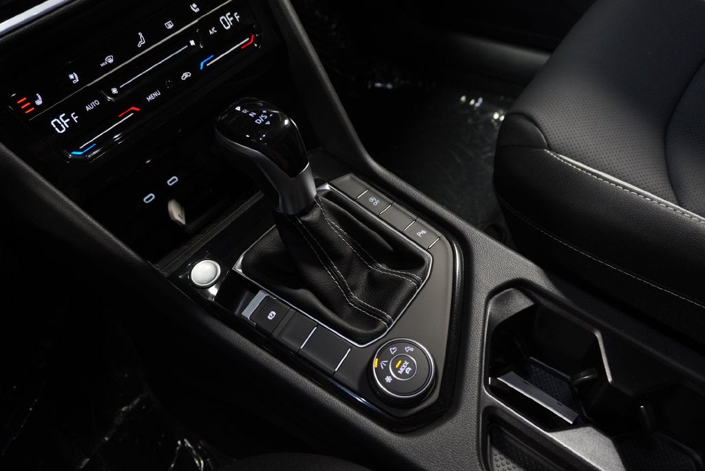 2027 Volkswagen Taos 1.5T SEL