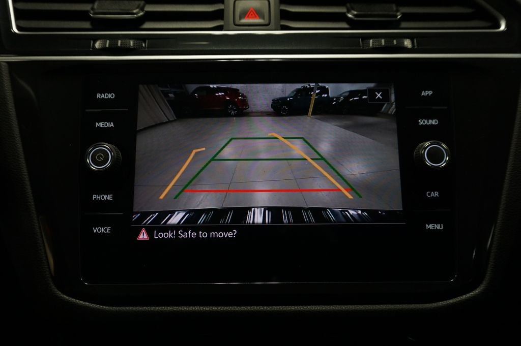 2024 Volkswagen Tiguan 2.0T SE R-Line Black