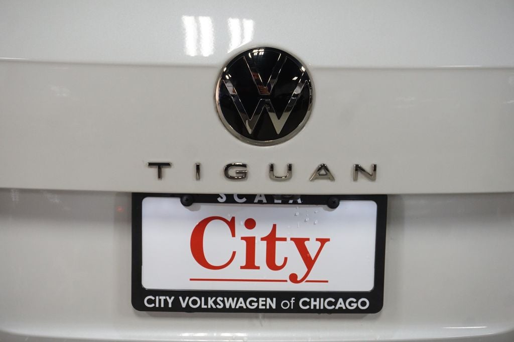 2023 Volkswagen Tiguan 2.0T SE R-Line Black