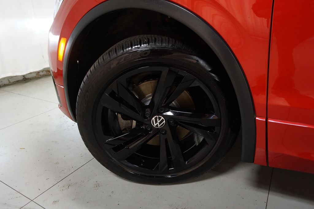 2024 Volkswagen Tiguan 2.0T SE R-Line Black