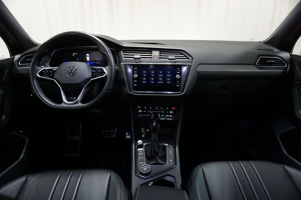 2024 Volkswagen Tiguan 2.0T SE R-Line Black