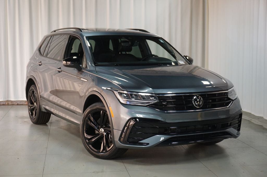 2023 Volkswagen Tiguan 2.0T SE R-Line Black