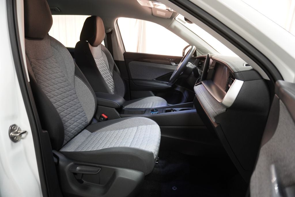 2025 Volkswagen Tiguan 2.0T S