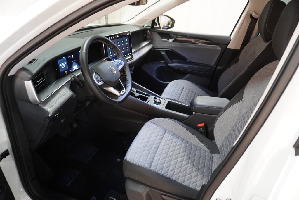 2025 Volkswagen Tiguan 2.0T S
