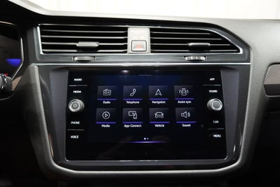 2023 Volkswagen Tiguan 2.0T SE R-Line Black