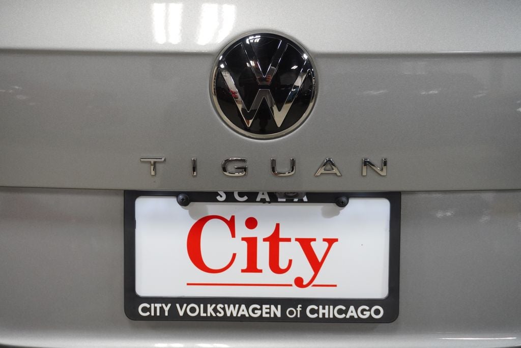 2023 Volkswagen Tiguan 2.0T SE R-Line Black