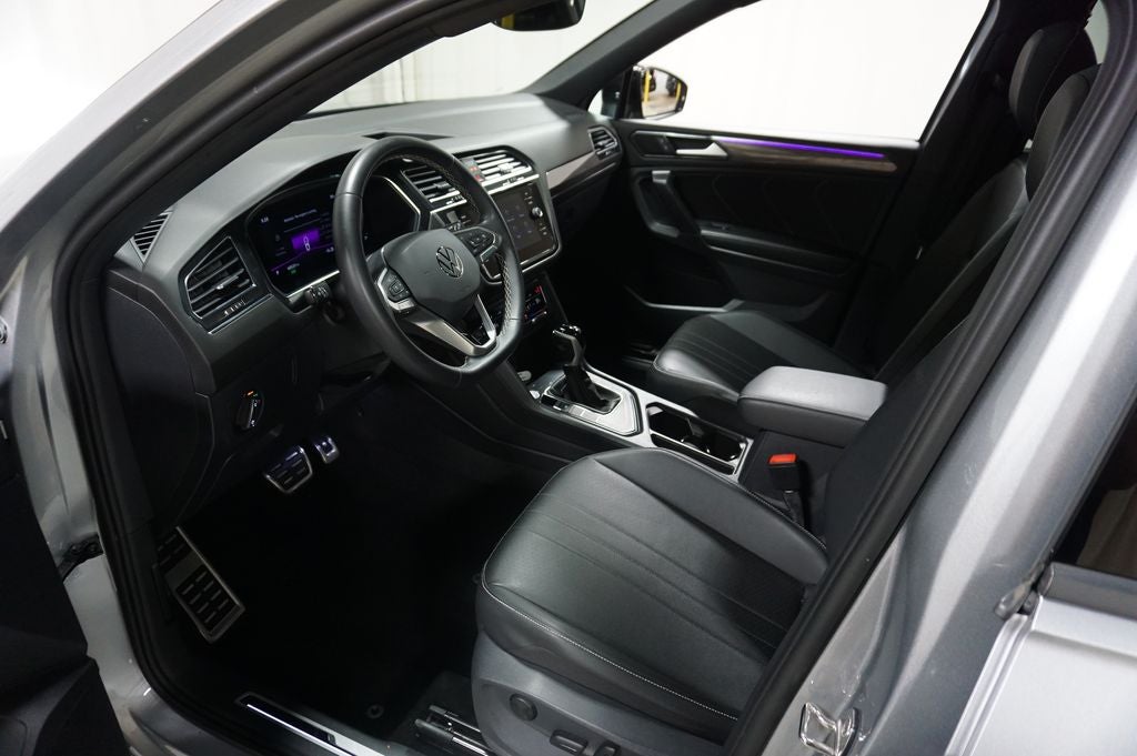 2023 Volkswagen Tiguan 2.0T SE R-Line Black