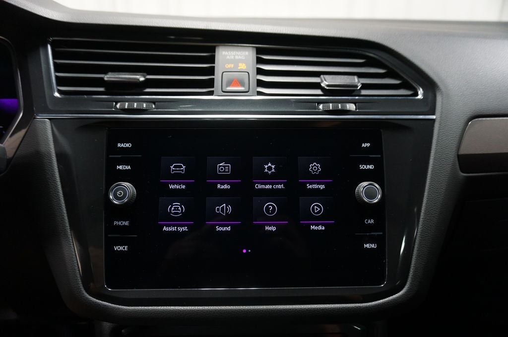 2023 Volkswagen Tiguan 2.0T SE R-Line Black