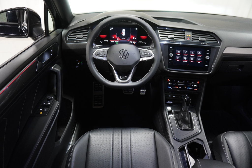 2023 Volkswagen Tiguan 2.0T SE R-Line Black