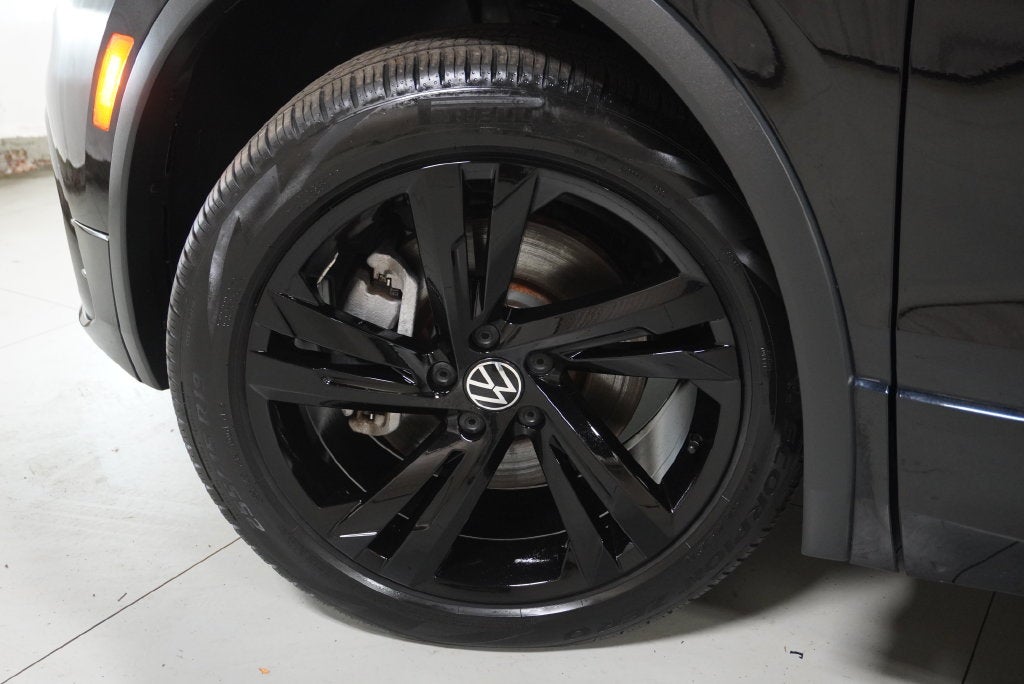 2023 Volkswagen Tiguan 2.0T SE R-Line Black