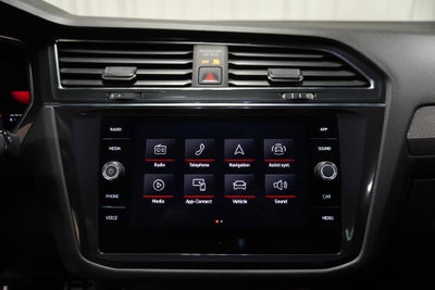 2023 Volkswagen Tiguan 2.0T SE R-Line Black