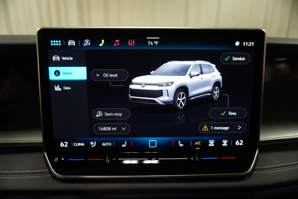 2025 Volkswagen Tiguan 2.0T SE