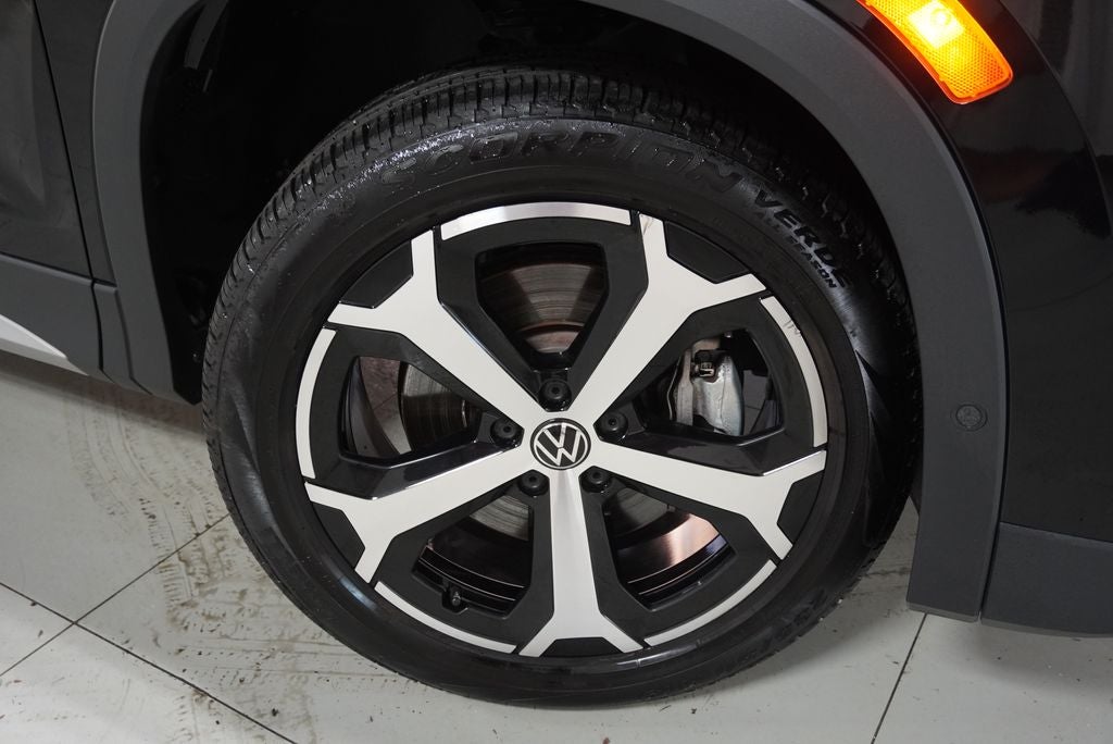 2025 Volkswagen Tiguan 2.0T SE