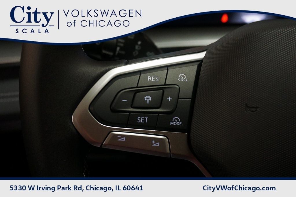 2025 Volkswagen Tiguan 2.0T SE